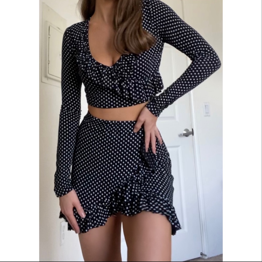 XS Flirty Polka Dot 2-Piece Outfit